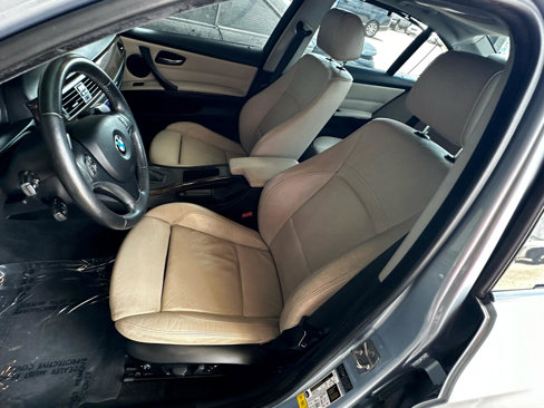 Used 2010 BMW 335i Sedan image 40