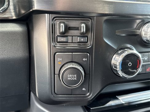New 2025 Ford F450 Lariat image 29