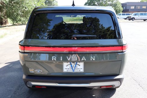 Used 2022 Rivian R1S Launch Edition image 6