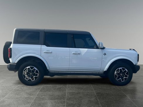 Used 2023 Ford Bronco Outer Banks image 8
