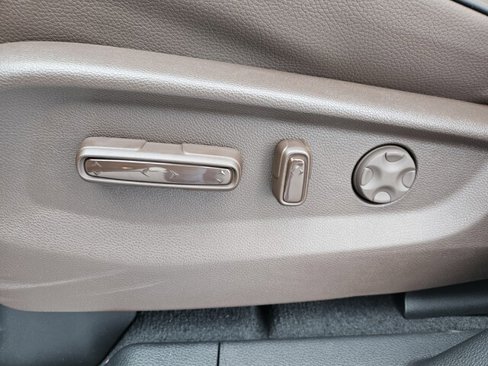 New 2025 Honda Odyssey Touring image 7