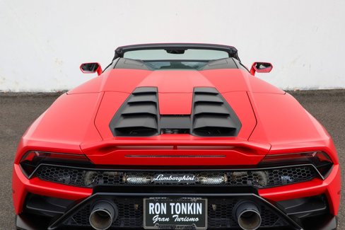 Used 2024 Lamborghini Huracan EVO image 39