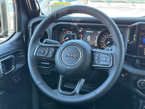 New 2025 Jeep Wrangler Unlimited Rubicon w/ Technology Group image 24