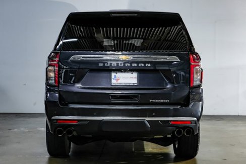 Used 2022 Chevrolet Suburban Premier image 14