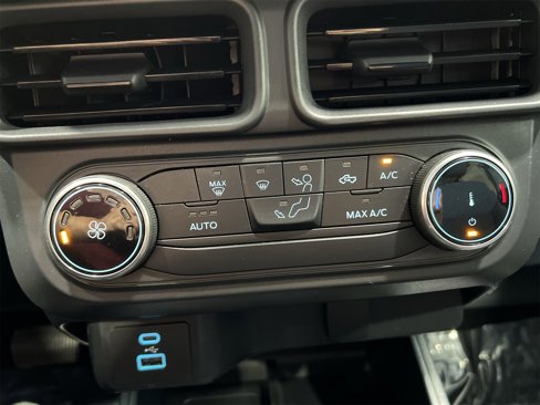 Used 2022 Ford Maverick XL image 18
