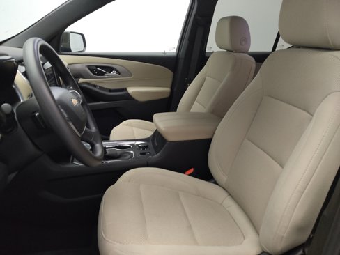 Used 2022 Chevrolet Traverse LS image 17
