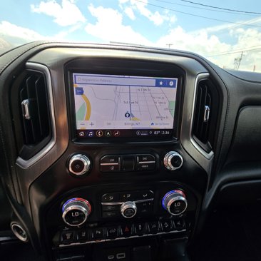 Used 2022 GMC Sierra 3500 Denali w/ Denali Black Diamond Edition image 17