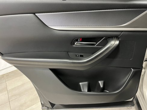 Certified 2024 MAZDA CX-90 3.3 Turbo w/ Preferred Plus image 18