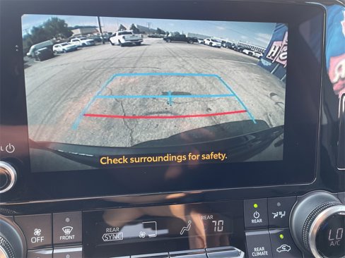 Used 2023 Toyota Highlander XLE image 20