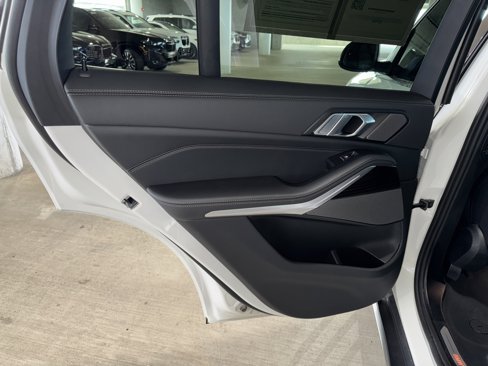 Certified 2025 BMW X5 xDrive40i w/ Climate Comfort Package image 16