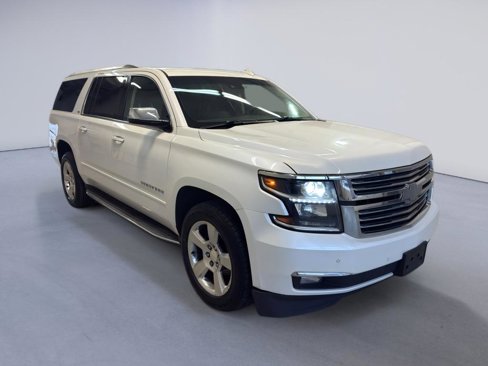 Used 2016 Chevrolet Suburban LTZ image 1