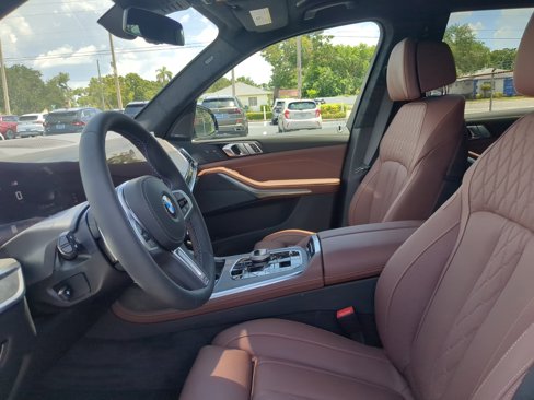 New 2026 BMW X7 M60i image 15
