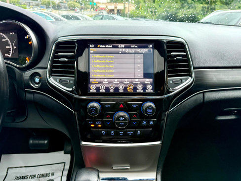 Used 2021 Jeep Grand Cherokee Limited image 22