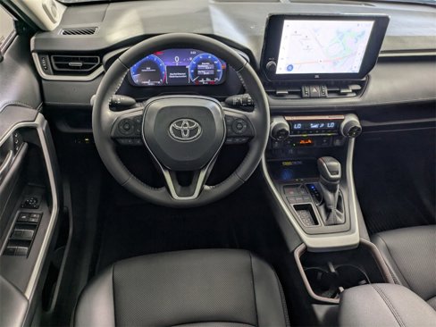 Used 2025 Toyota RAV4 Limited image 13