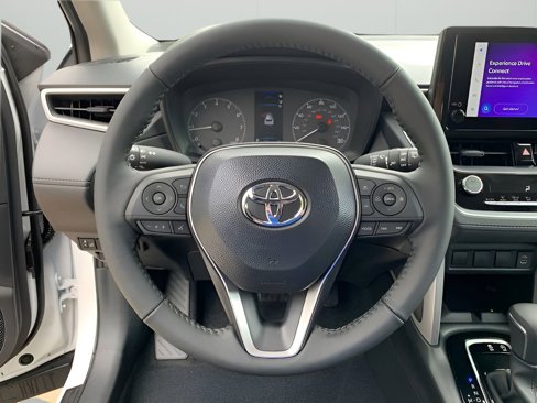 New 2025 Toyota Corolla Cross LE image 25