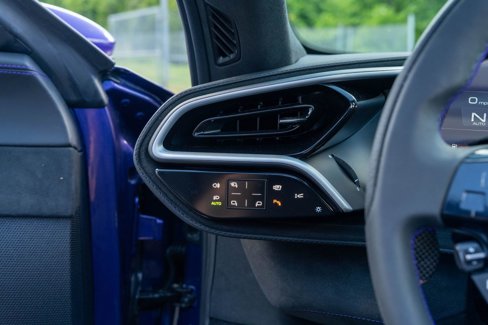 Used 2025 Ferrari 296 GTS image 37