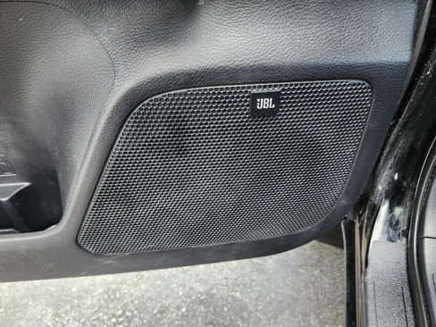 Used 2020 Toyota Tacoma TRD Off-Road image 9