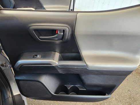 Used 2021 Toyota Tacoma SR5 image 16