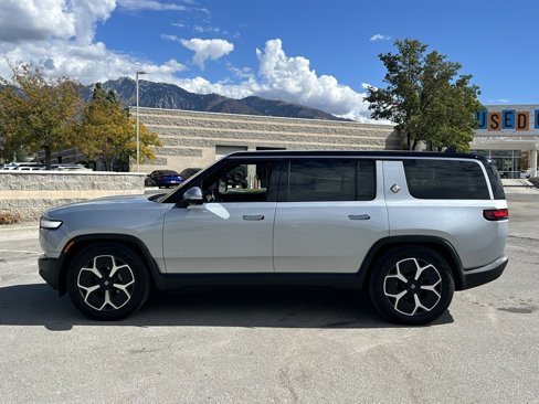 Used 2024 Rivian R1S Adventure image 6