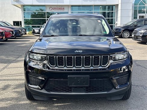 Certified 2023 Jeep Grand Cherokee Laredo w/ Luxury Tech Group I image 6