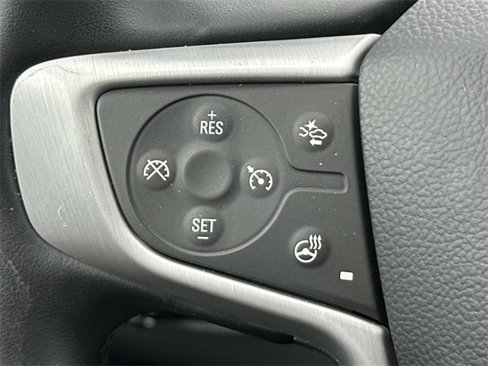 Used 2024 GMC Terrain SLT image 16