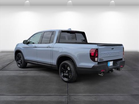 New 2026 Honda Ridgeline Black Edition image 3