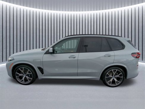 Certified 2024 BMW X5 xDrive50e w/ Executive Package image 8