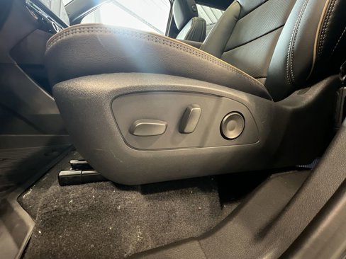 New 2026 Chevrolet Traverse High Country w/ LPO, Floor Liner Package image 15