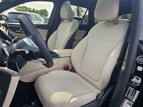 Certified 2025 Mercedes-Benz GLC 300 4MATIC image 17