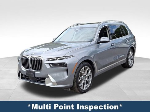 Used 2025 BMW X7 xDrive40i image 4