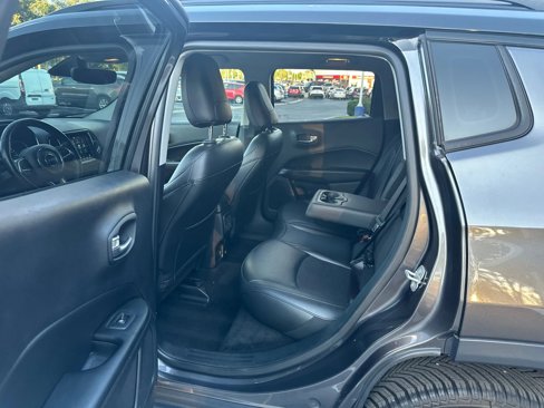 Used 2019 Jeep Compass Latitude image 26