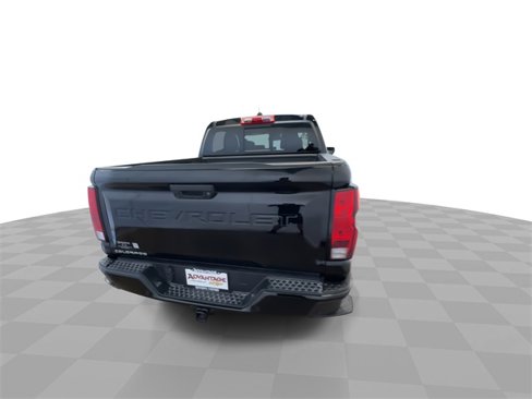 Used 2025 Chevrolet Colorado LT w/ Advanced Trailering Package image 2