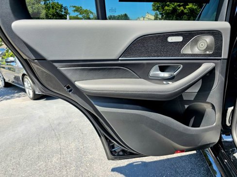 Certified 2025 Mercedes-Benz GLE 350 4MATIC image 28