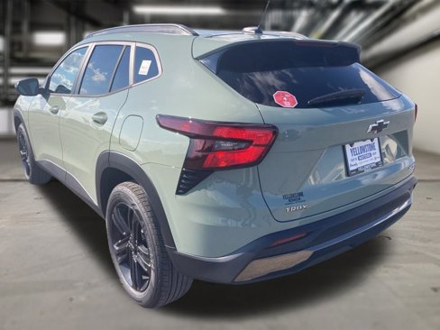 New 2025 Chevrolet Trax ACTIV w/ Sunroof Package image 8