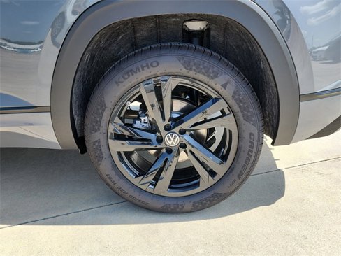 New 2025 Volkswagen Atlas Cross Sport SEL R-Line image 29
