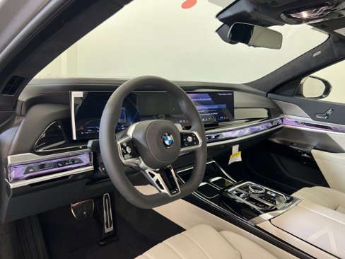 New 2026 BMW 740i w/ Executive Package image 4