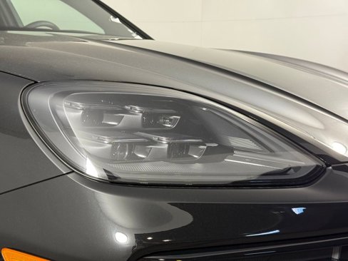 New 2026 Porsche Cayenne S image 16