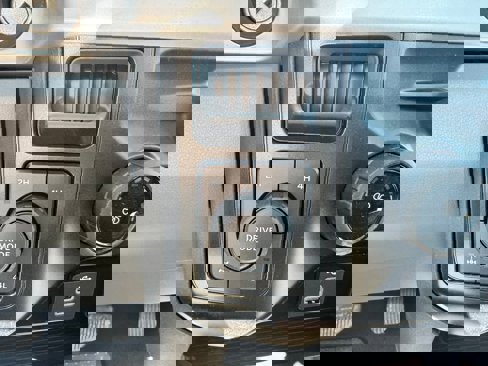 New 2025 Ford F250 XLT w/ FX4 Off-Road Package image 15