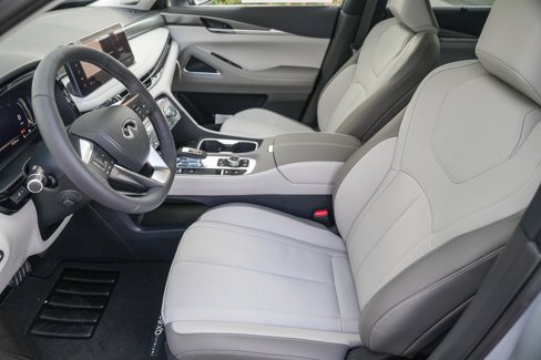 New 2026 INFINITI QX60 Luxe w/ Cargo Package image 18