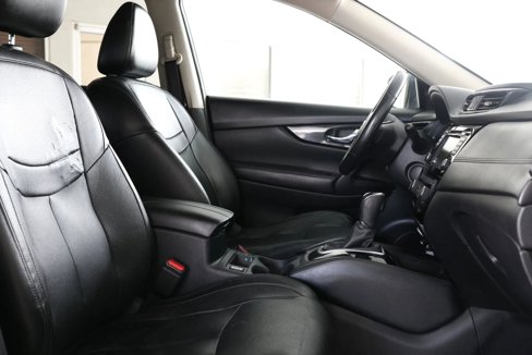 Used 2018 Nissan Rogue SL image 14