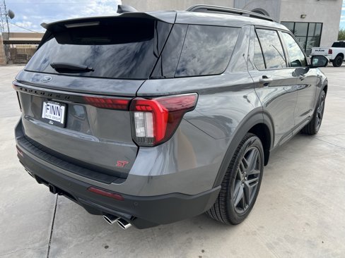 New 2025 Ford Explorer ST image 5
