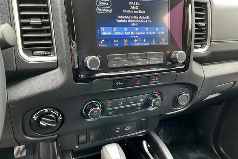 Used 2023 Nissan Frontier SV image 15