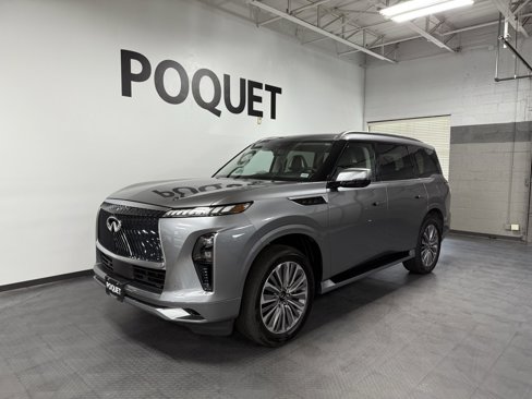 Used 2025 INFINITI QX80 Sensory image 2