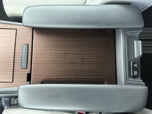 Used 2022 Toyota Sienna LE image 35