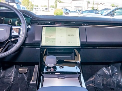 New 2025 Land Rover Range Rover Sport Dynamic SE image 39