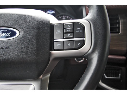 Used 2024 Ford Expedition Limited image 16