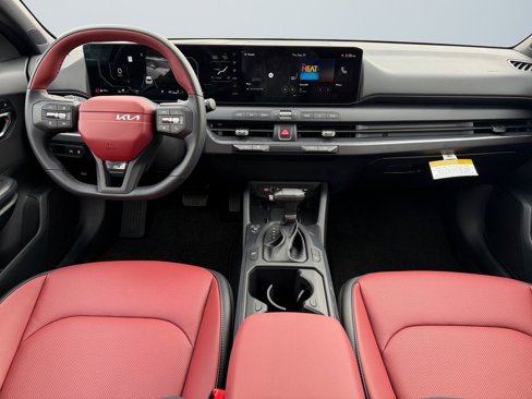 New 2025 Kia K4 GT-Line image 10