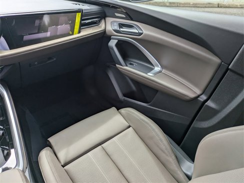 New 2025 Audi Q5 Prestige image 16