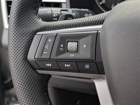 New 2025 Mitsubishi Outlander SE image 21