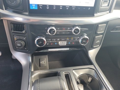 New 2025 Ford F150 Lariat image 14